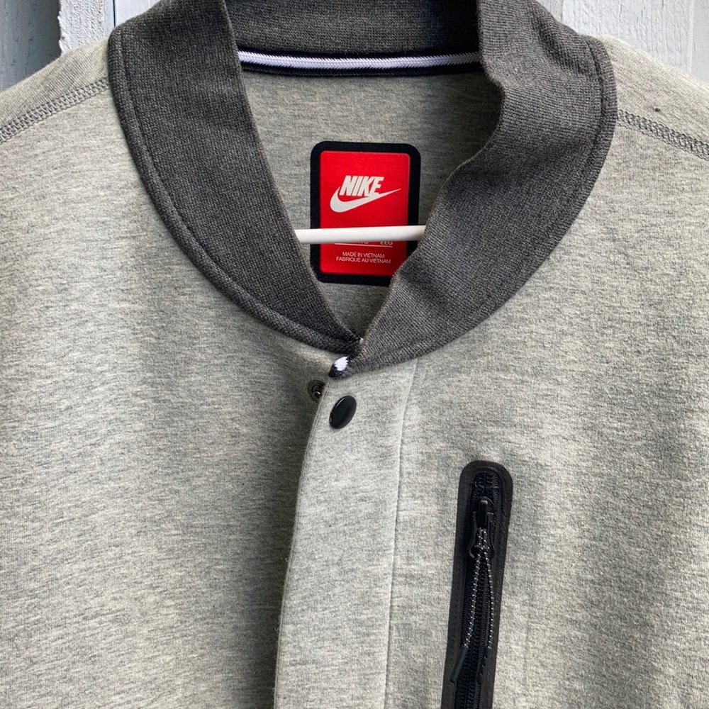 Nike Gray and Dark Gray Bomber Jacket - Picture 3 of 6